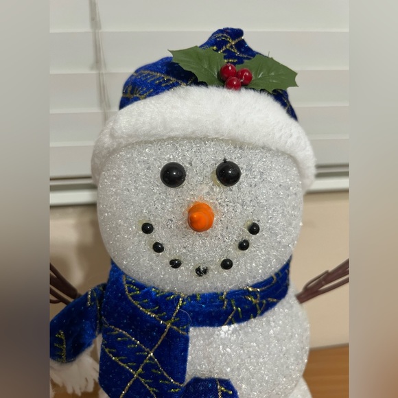 Acrylic 14” Snowman with Color Changing Lights - Picture 3 of 6